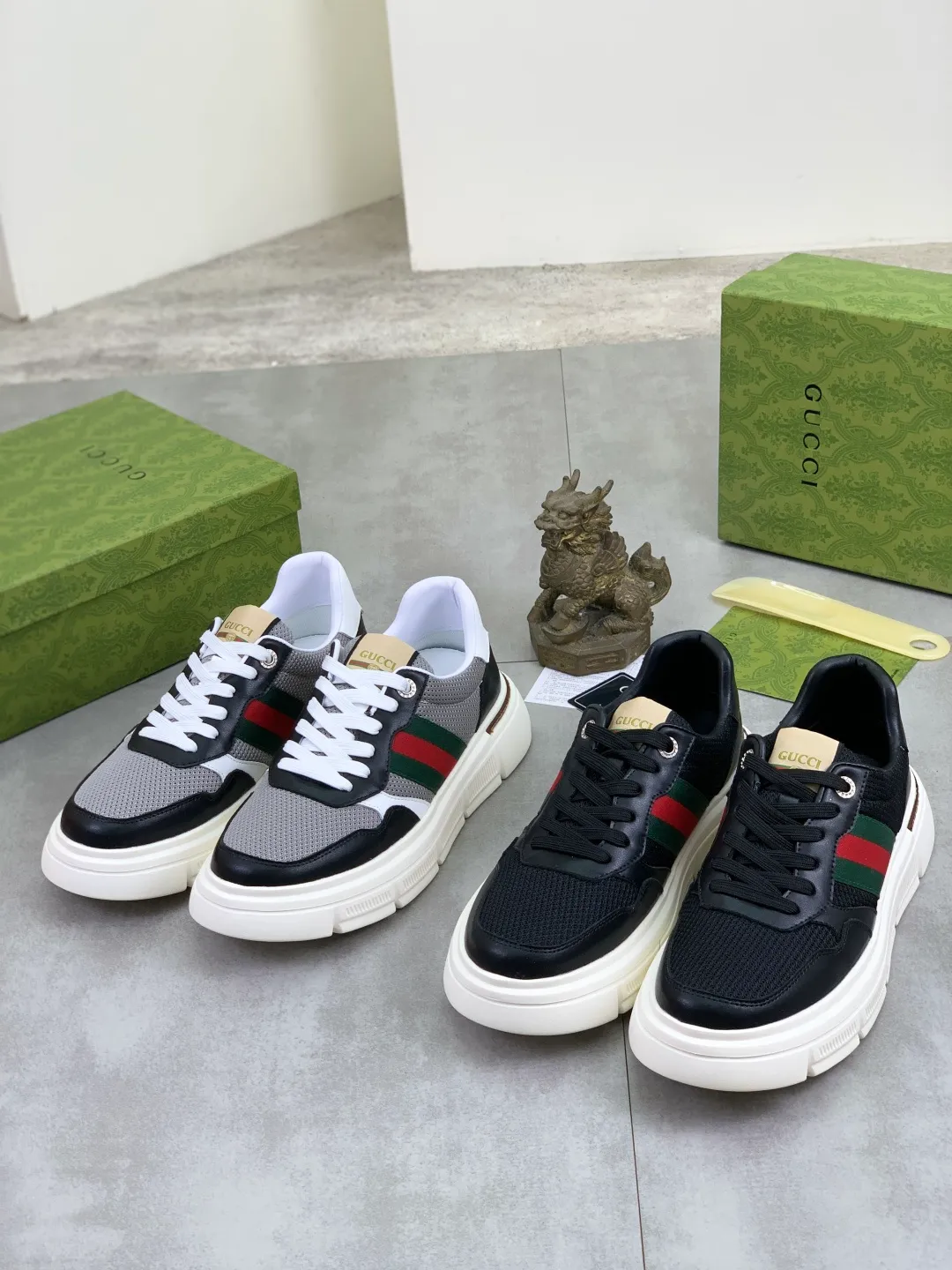 Men's shoes 💰P400💰[New style]🆘 The latest model from Gucci GUCCI official website🎁Classic casual and fashionable men's shoes👟Best model💥The style is simple and elegant, exclusive for trendy men. Unique official website latest brand elements👑Gucci original decoration, fashionable and generous, original soft calfskin fabric➕Comfortable soft first-layer pigskin lining ✅The official website specifies wear-resistant casual outsole, the classic model is photographed in real life🎬Color: 2️⃣colors available😍Number of codes: 38-44